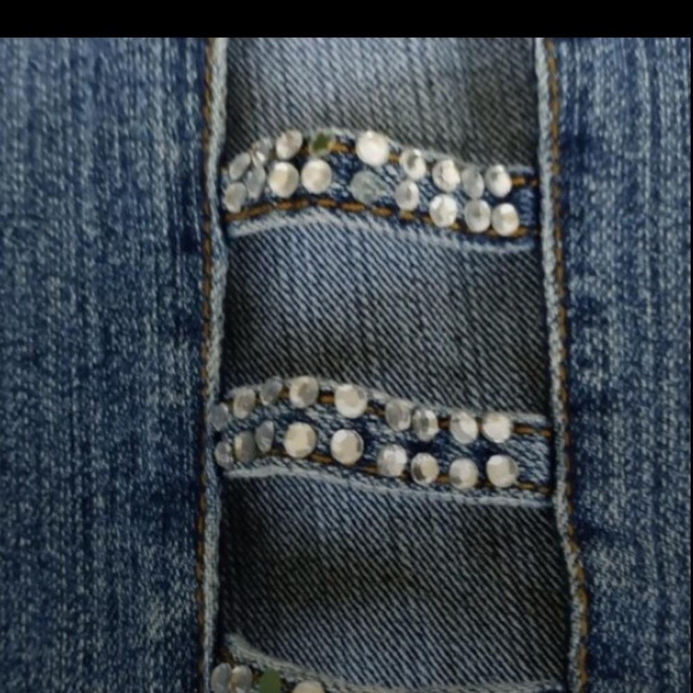 Embellished Blue Jeans - Picture 5 of 9